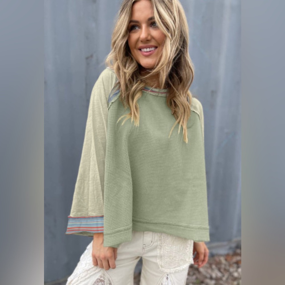 Dawson waffle knit bracelet sleeve raglan top - Picture 3 of 11